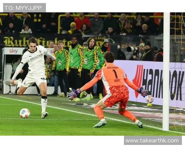 门兴客场战平多特蒙德,暂居德甲积分榜第三位置,继续保持良好状态 门兴客场战平多特蒙德,暂居德甲积分榜第三位置,继续保持良好状态